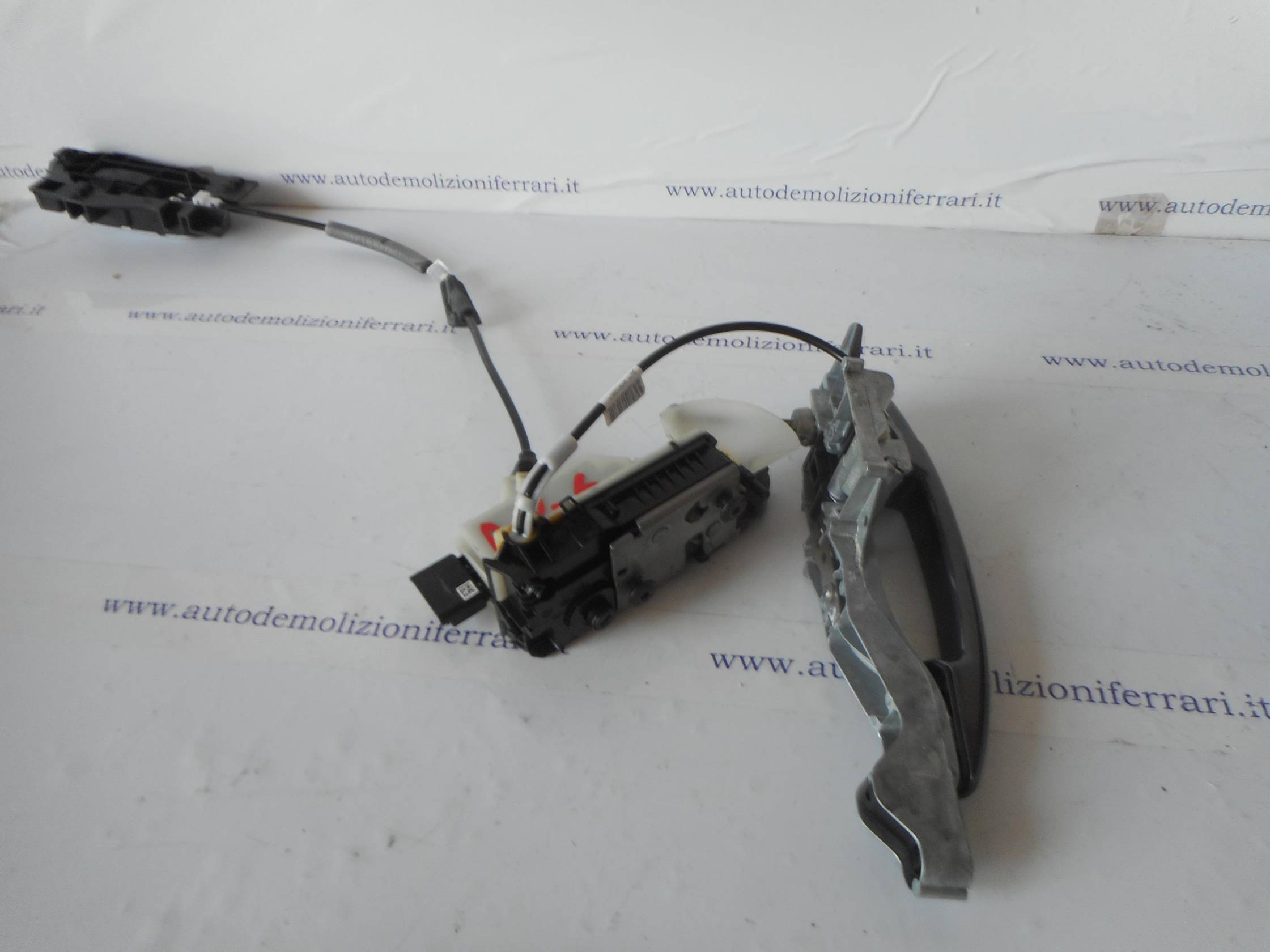 Serratura porta ant. sx.